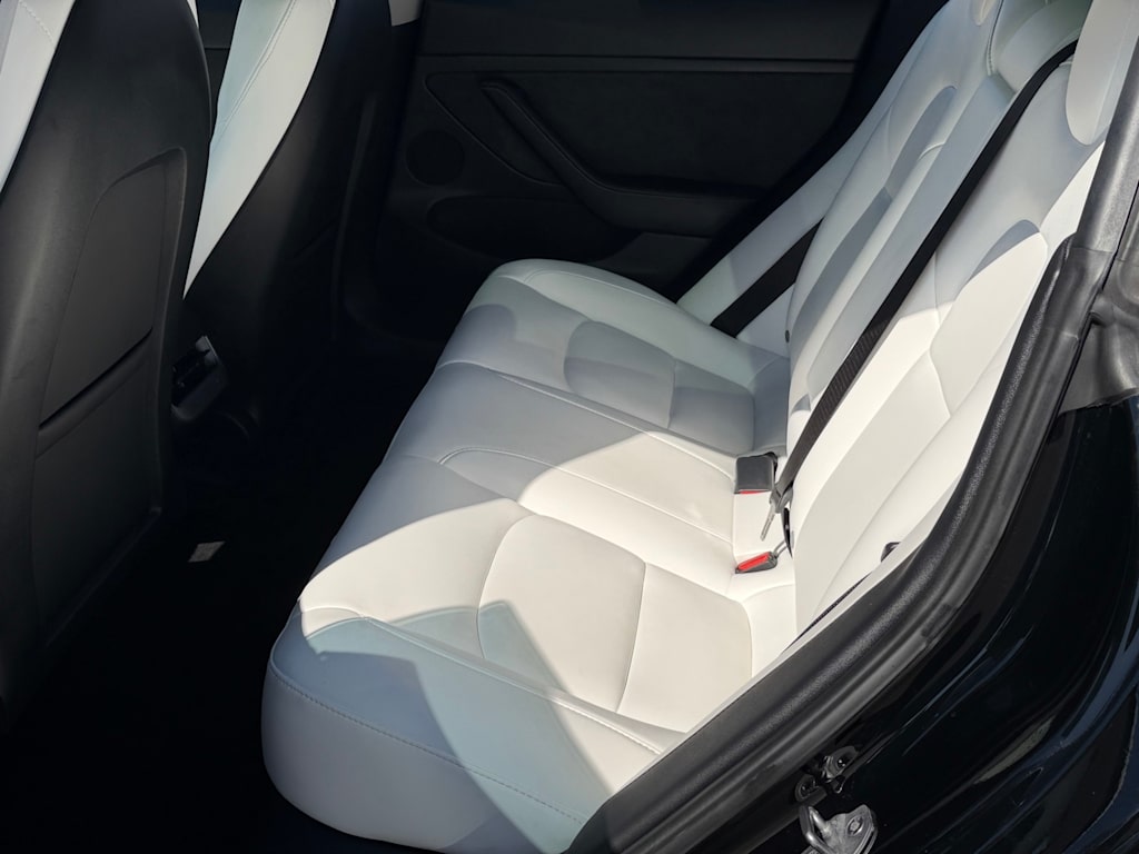 Thumbnail: 2023 Tesla Model 3 - 10