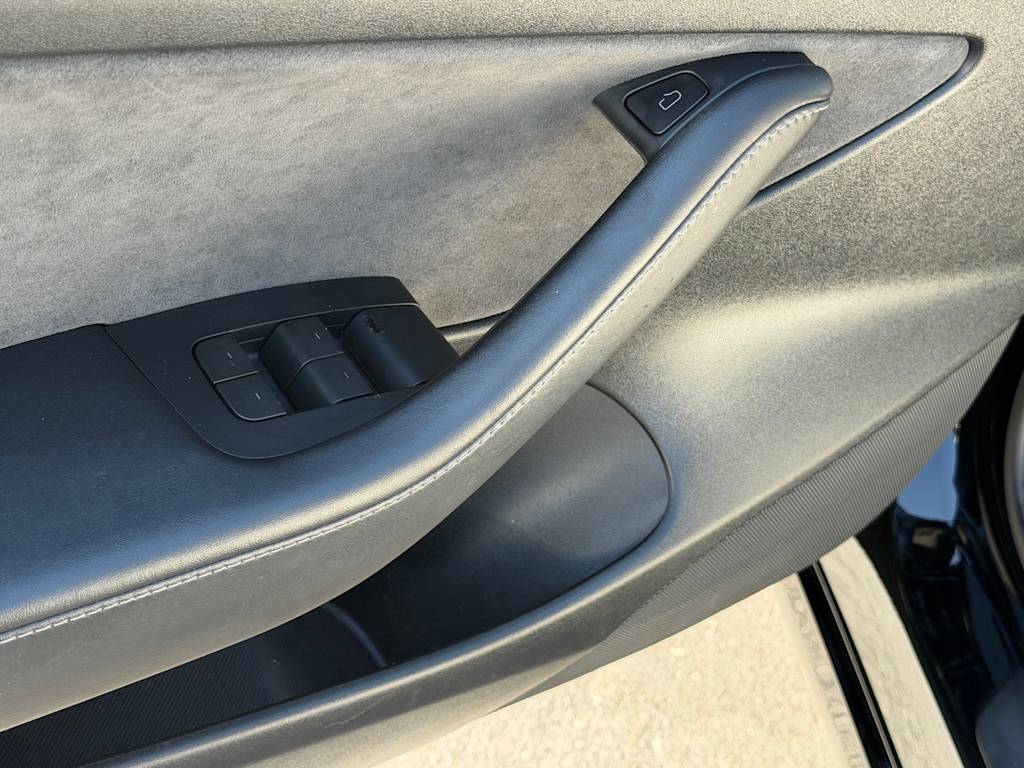 Thumbnail: 2023 Tesla Model 3 - 18