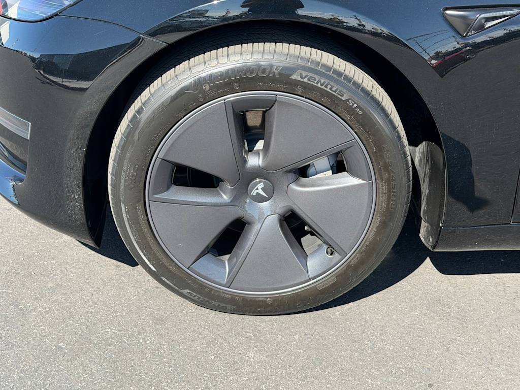 Thumbnail: 2023 Tesla Model 3 - 7