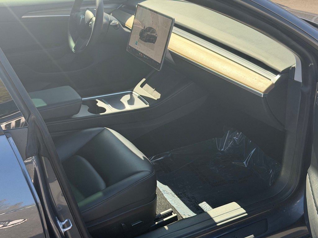 Thumbnail: 2023 Tesla Model 3 - 26