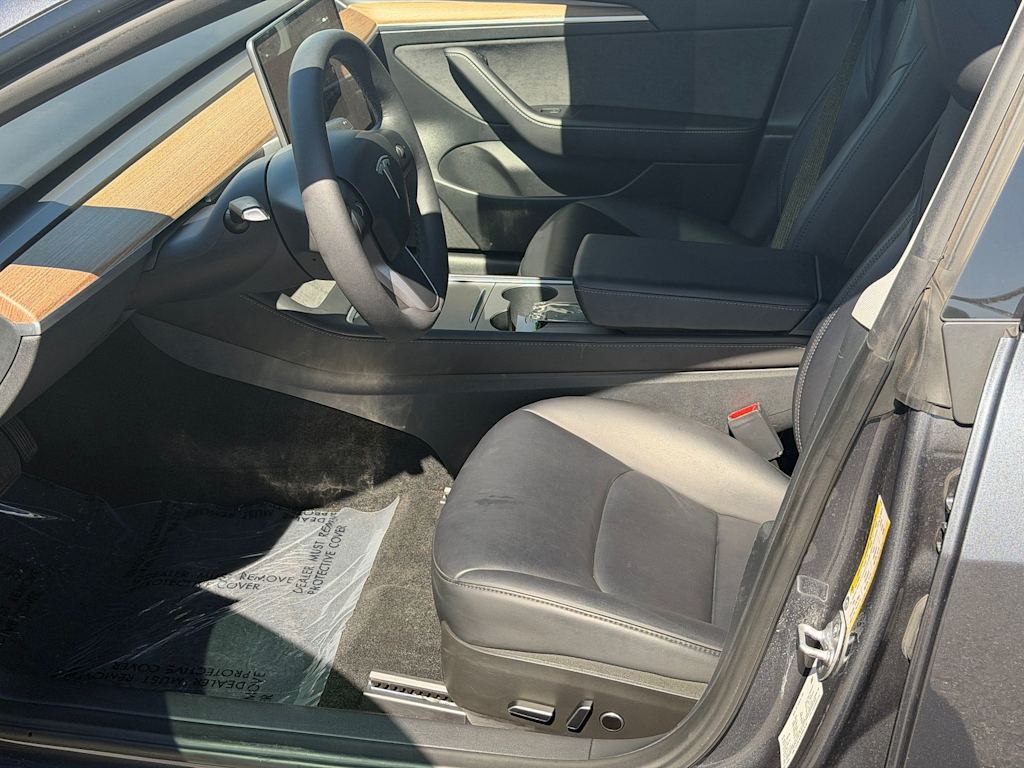 Thumbnail: 2023 Tesla Model 3 - 7