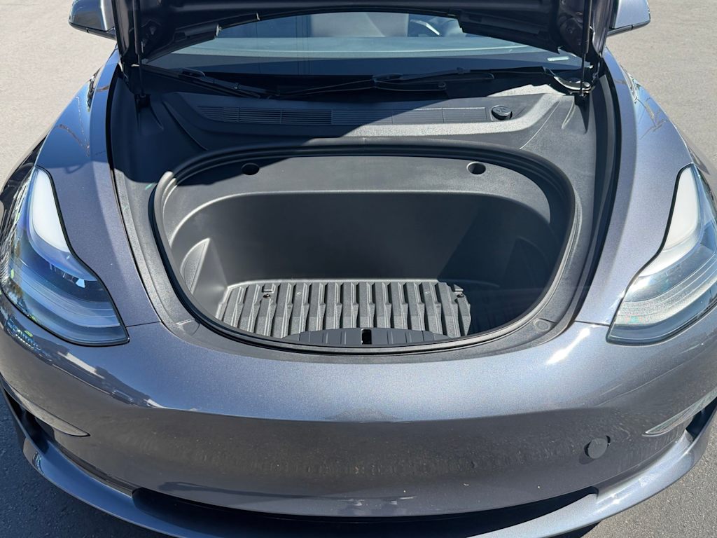 Thumbnail: 2023 Tesla Model 3 - 29