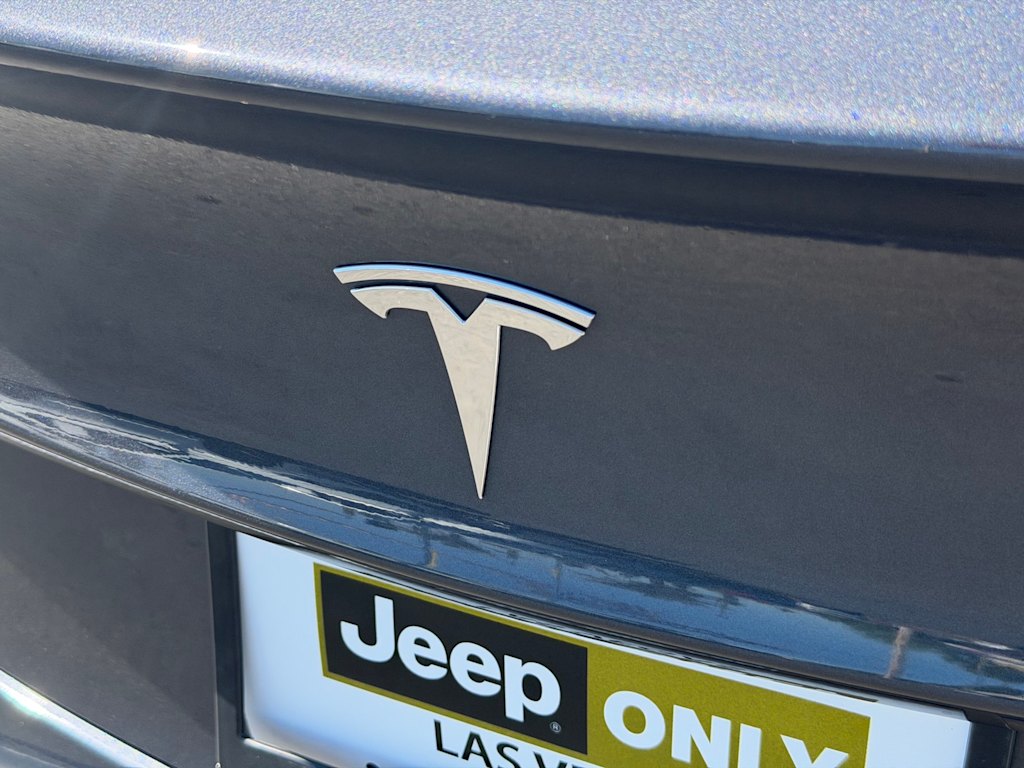 Thumbnail: 2023 Tesla Model 3 - 28
