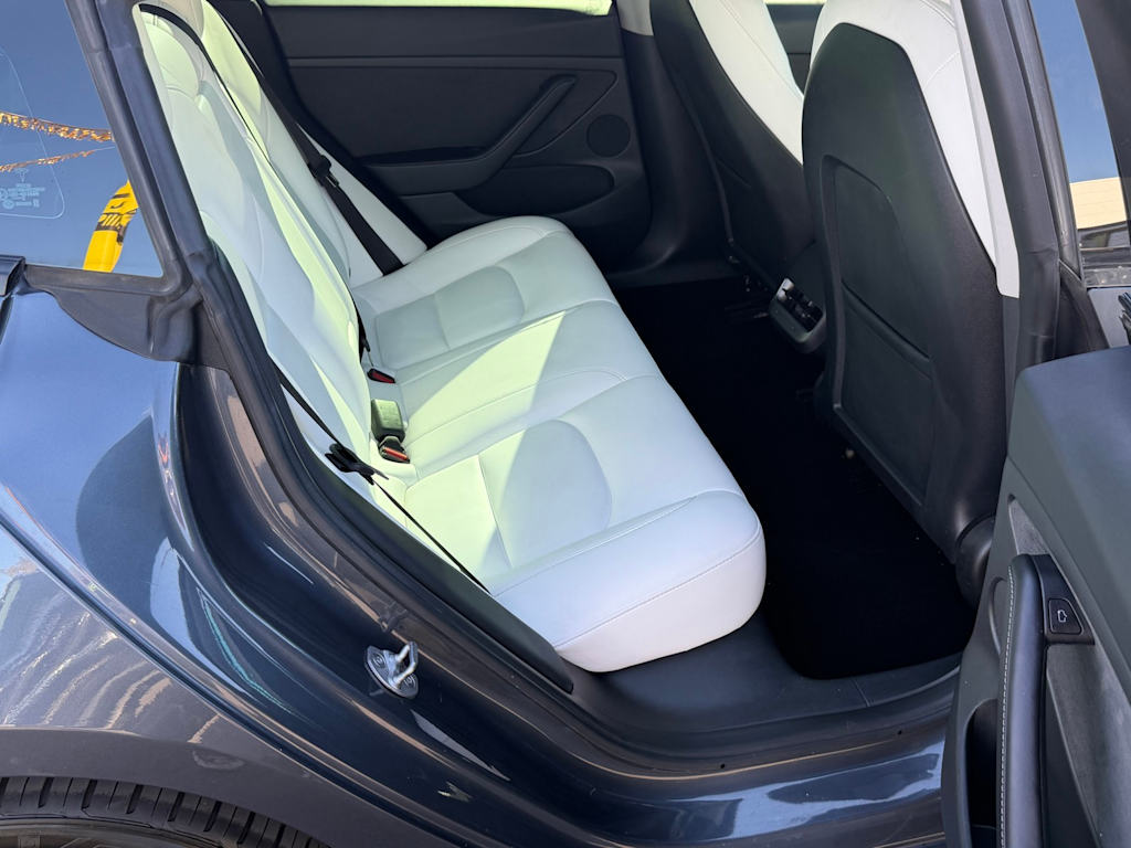 Thumbnail: 2023 Tesla Model 3 - 26