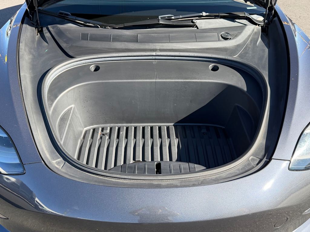 Thumbnail: 2023 Tesla Model 3 - 32