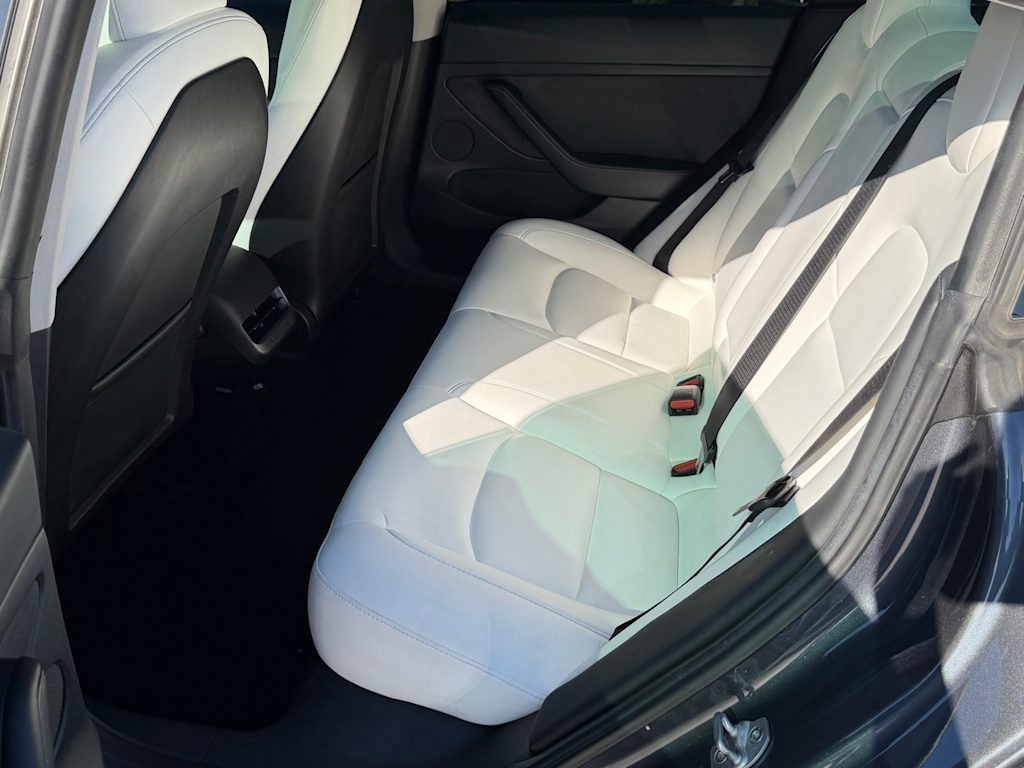 Thumbnail: 2023 Tesla Model 3 - 11