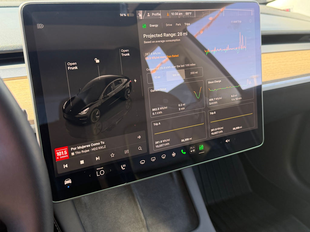 Thumbnail: 2023 Tesla Model 3 - 11