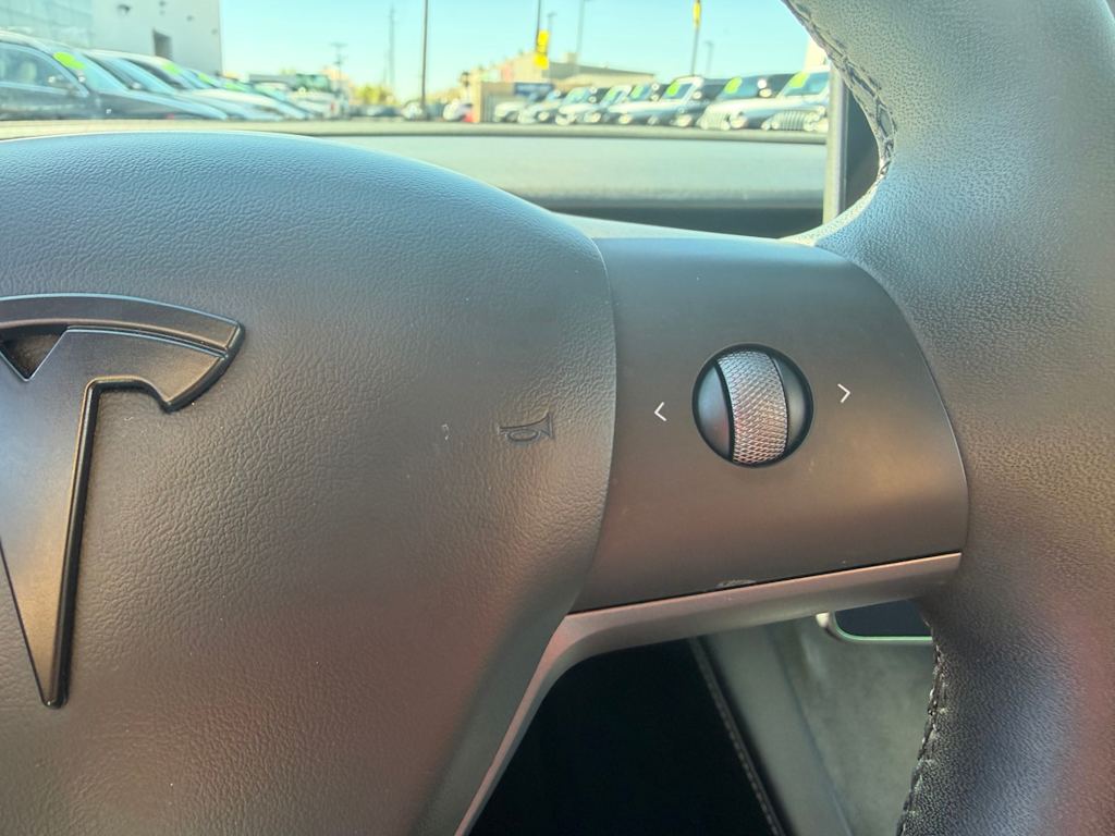 Thumbnail: 2023 Tesla Model 3 - 20