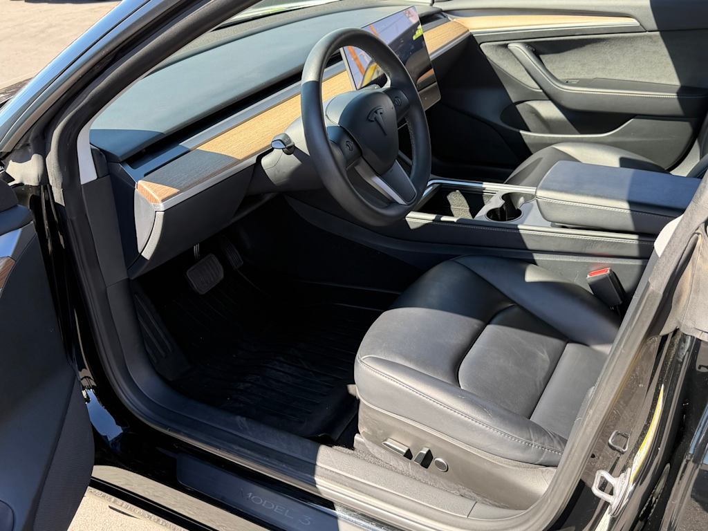 Thumbnail: 2023 Tesla Model 3 - 8