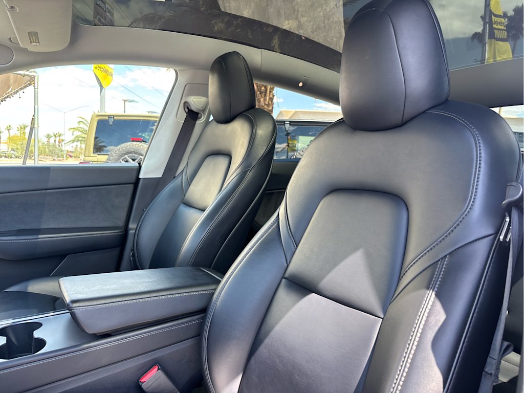 Thumbnail: 2021 Tesla Model Y - 8