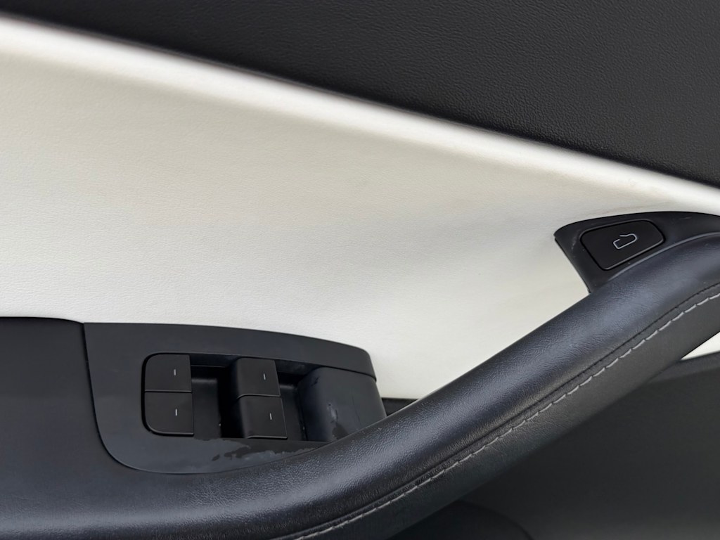 Thumbnail: 2021 Tesla Model Y - 17