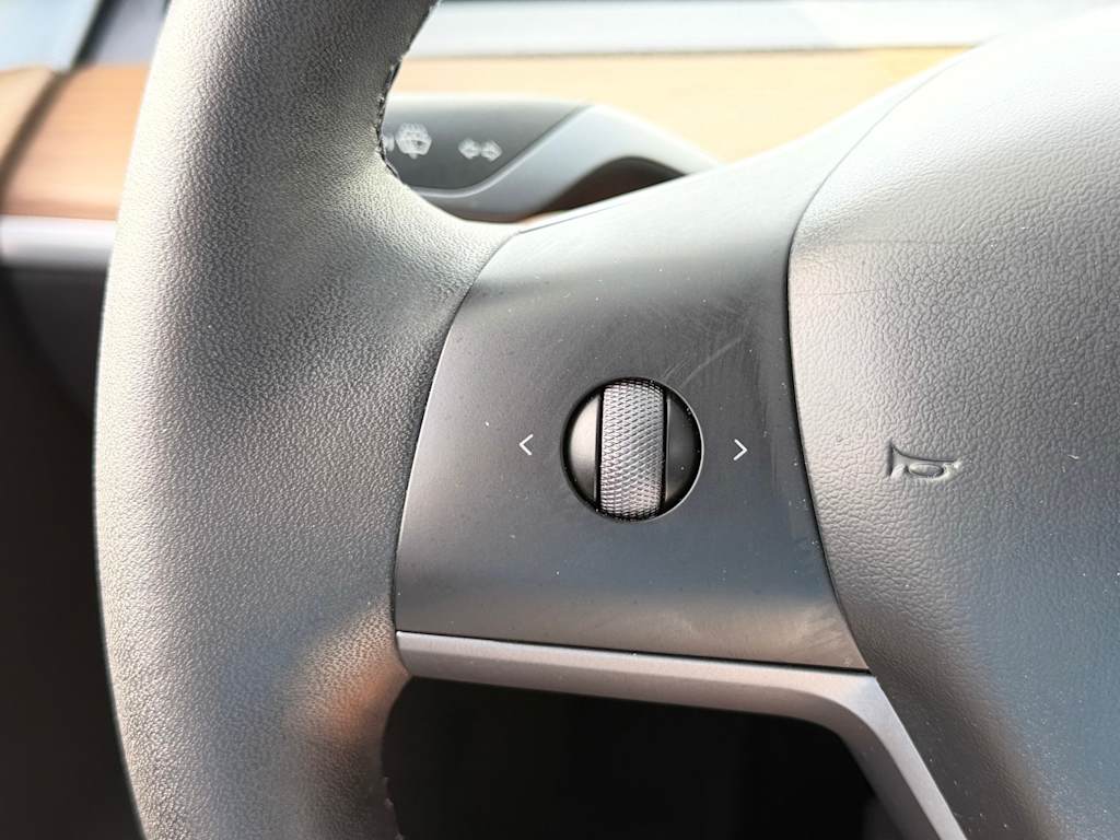 Thumbnail: 2024 Tesla Model Y - 20