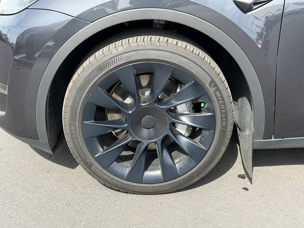 Thumbnail: 2024 Tesla Model Y - 7