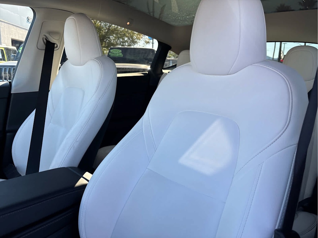Thumbnail: 2023 Tesla Model Y - 7