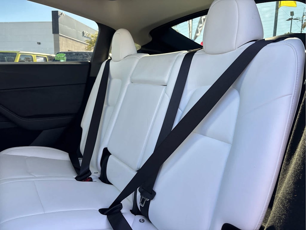 Thumbnail: 2023 Tesla Model Y - 8
