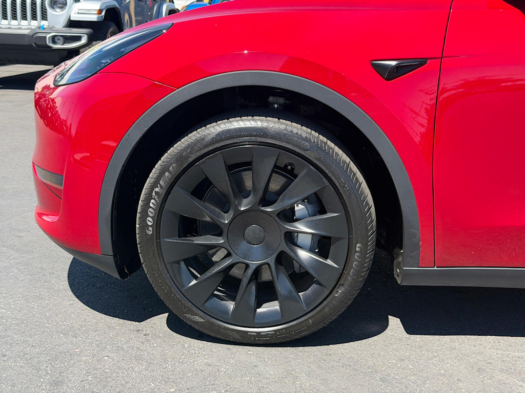Thumbnail: 2023 Tesla Model Y - 6