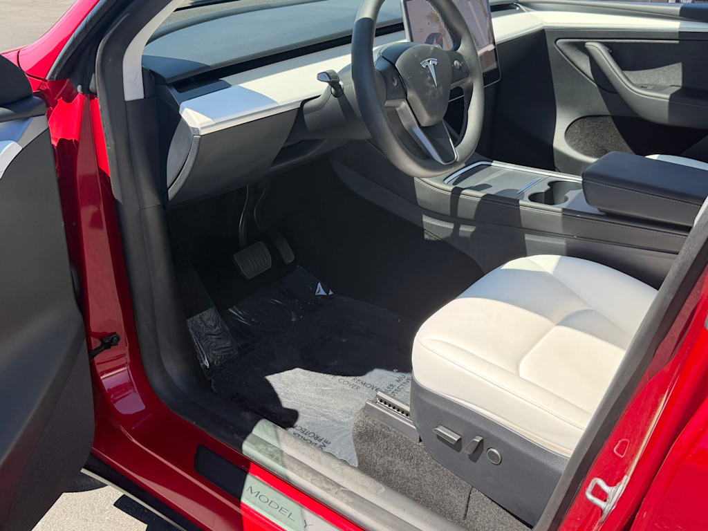 Thumbnail: 2023 Tesla Model Y - 9