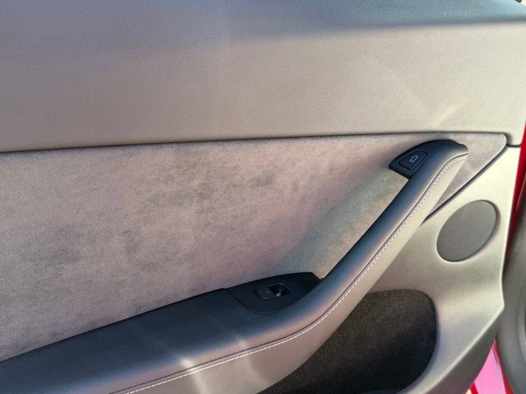Thumbnail: 2023 Tesla Model Y - 20
