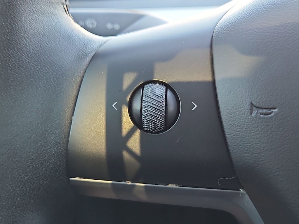 Thumbnail: 2023 Tesla Model Y - 27