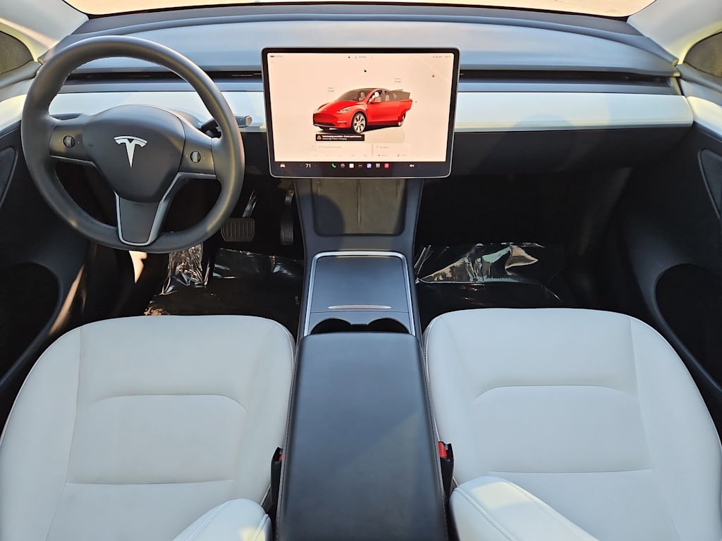 Thumbnail: 2023 Tesla Model Y - 8