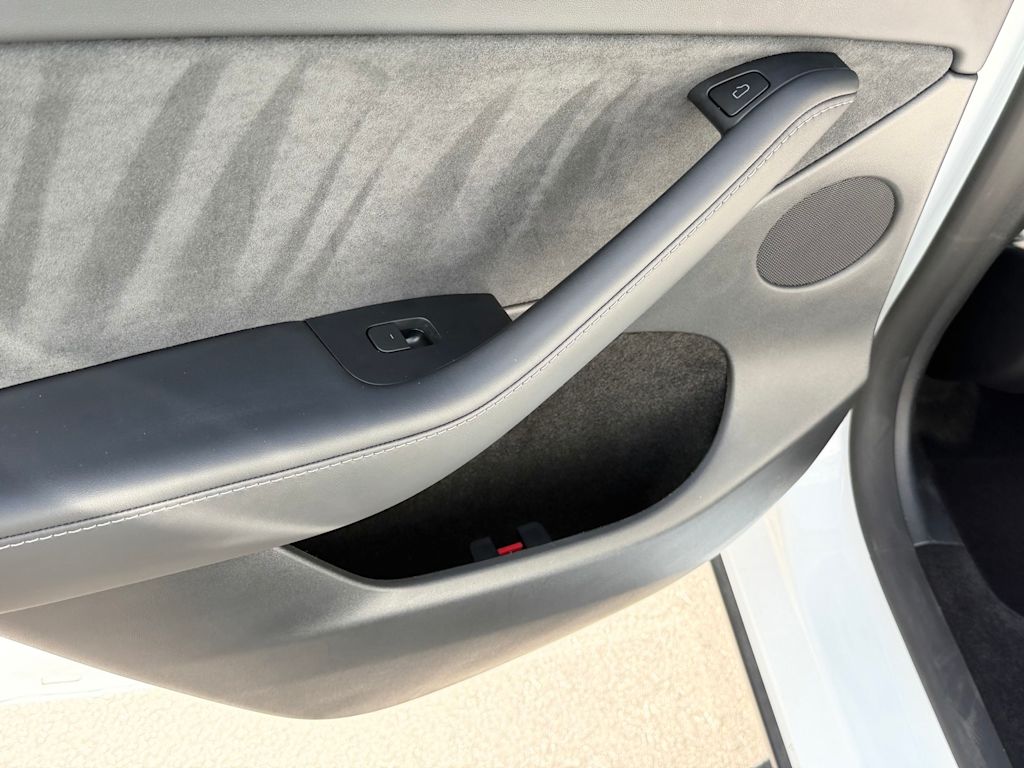 Thumbnail: 2023 Tesla Model Y - 23