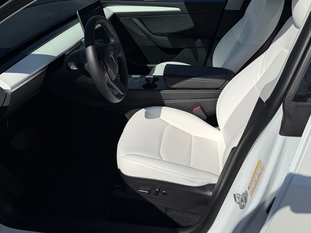 Thumbnail: 2022 Tesla Model Y - 11