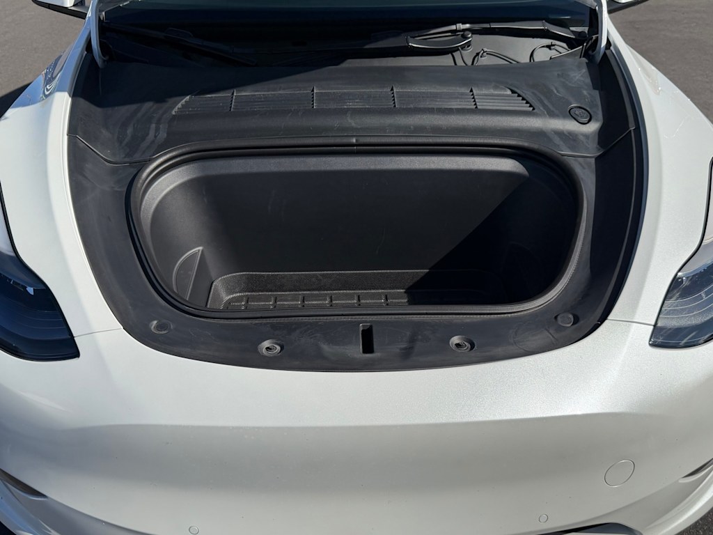 Thumbnail: 2022 Tesla Model Y - 29