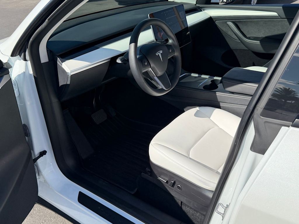 Thumbnail: 2022 Tesla Model Y - 9