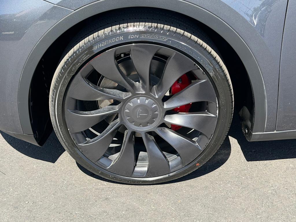 Thumbnail: 2023 Tesla Model Y - 8
