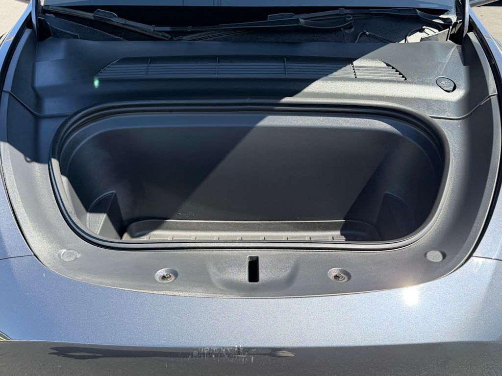 Thumbnail: 2023 Tesla Model Y - 31