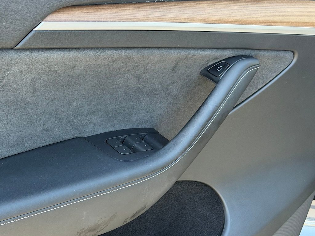 Thumbnail: 2023 Tesla Model Y - 19