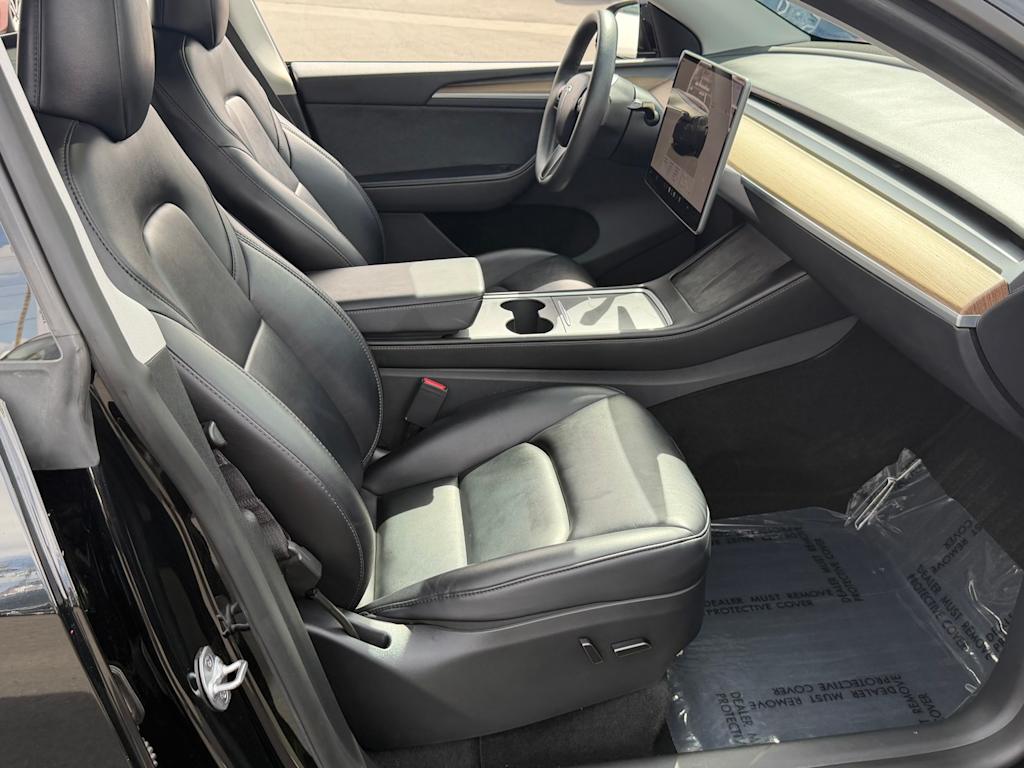 Thumbnail: 2023 Tesla Model Y - 27