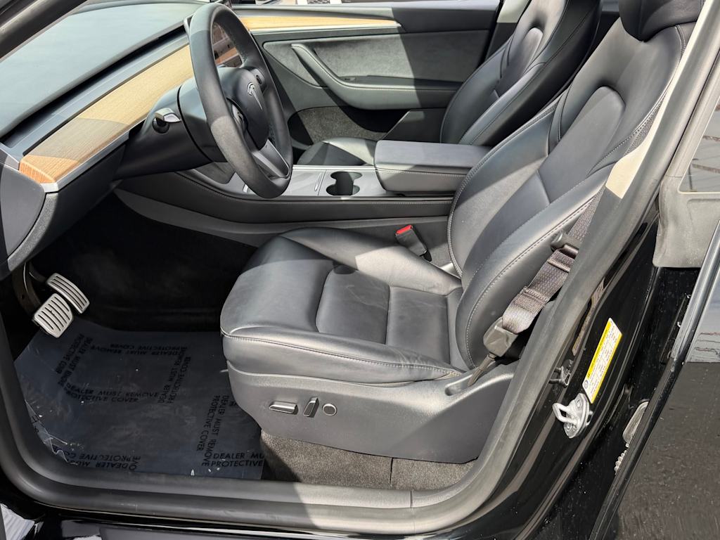 Thumbnail: 2023 Tesla Model Y - 8