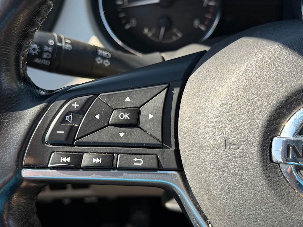 Thumbnail: 2019 Nissan Rogue Sport - 25