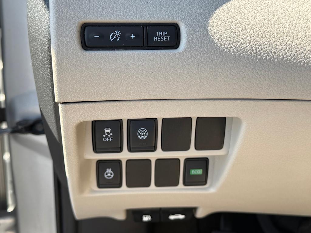 Thumbnail: 2019 Nissan Rogue Sport - 24