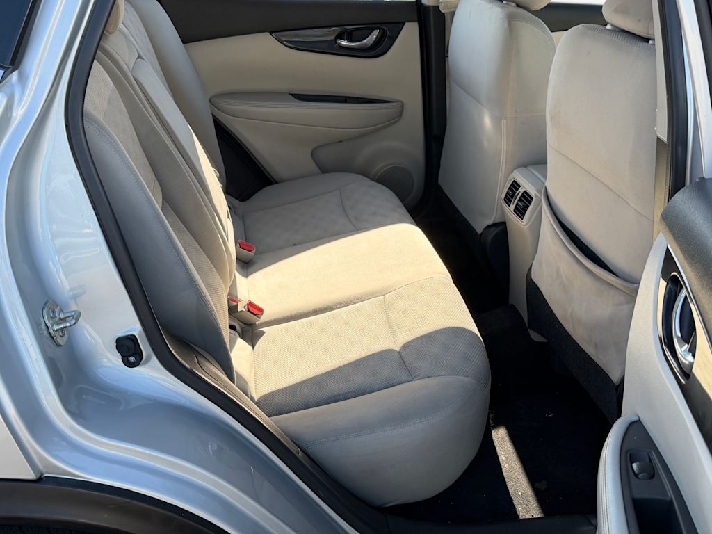 Thumbnail: 2019 Nissan Rogue Sport - 28