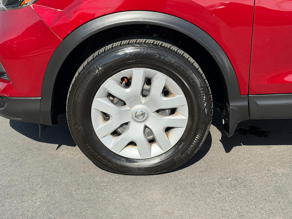Thumbnail: 2020 Nissan Rogue Sport - 8