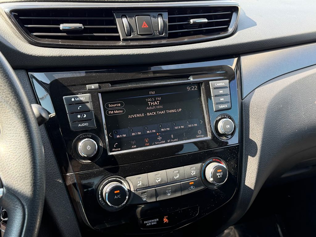 Thumbnail: 2020 Nissan Rogue Sport - 26