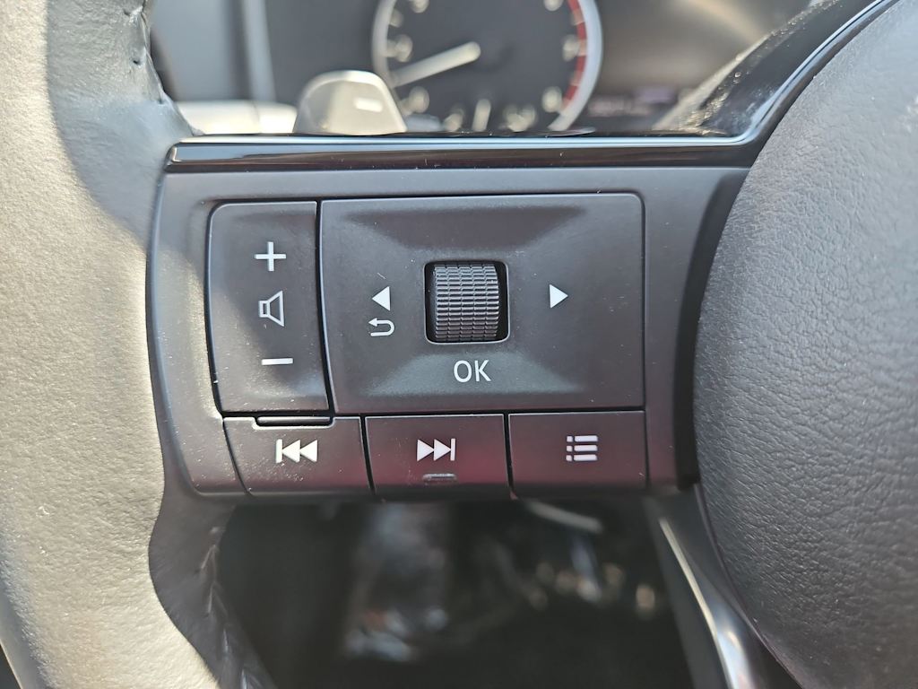 Thumbnail: 2022 Nissan Rogue - 26