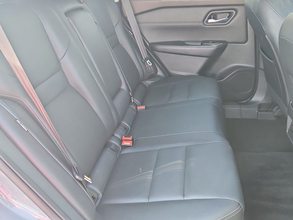 Thumbnail: 2022 Nissan Rogue - 25