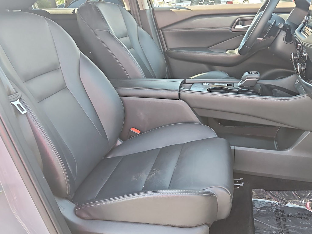 Thumbnail: 2022 Nissan Rogue - 11