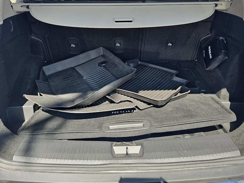 Thumbnail: 2022 Nissan Rogue - 16