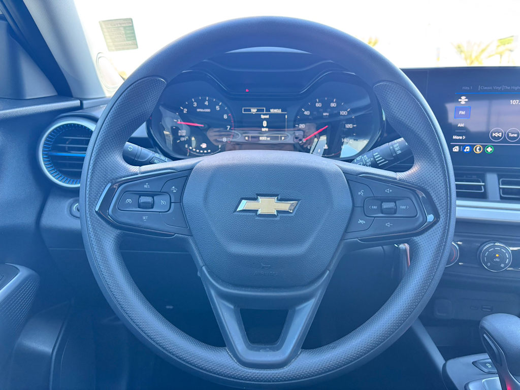 Thumbnail: 2024 Chevrolet Trax - 7