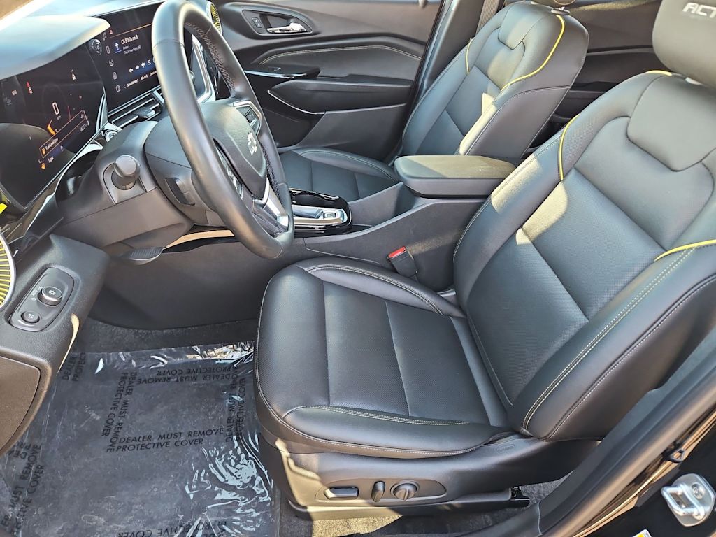 Thumbnail: 2025 Chevrolet Trax - 11