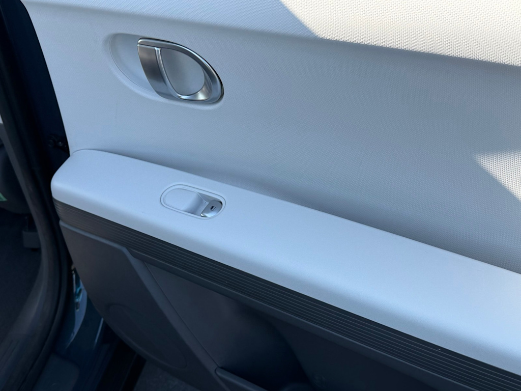 Thumbnail: 2024 Hyundai Ioniq 5 - 28