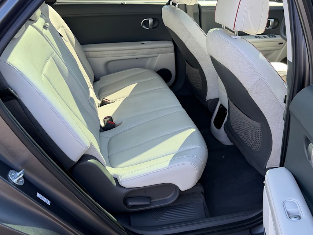 Thumbnail: 2023 Hyundai Ioniq 5 - 29
