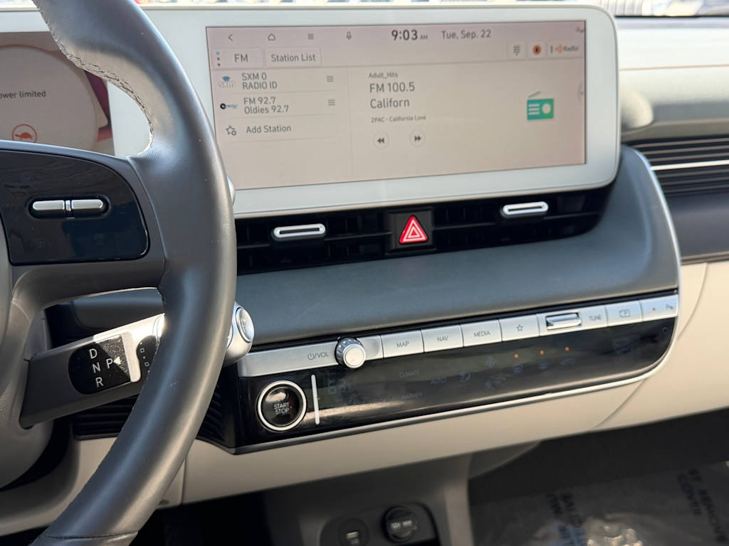 Thumbnail: 2023 Hyundai Ioniq 5 - 27