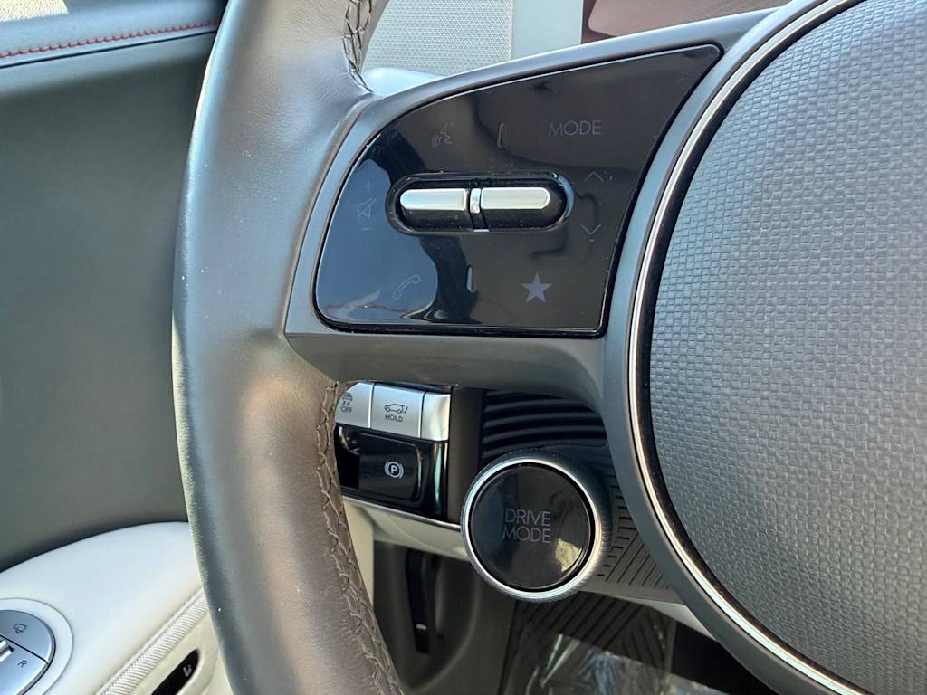 Thumbnail: 2023 Hyundai Ioniq 5 - 24