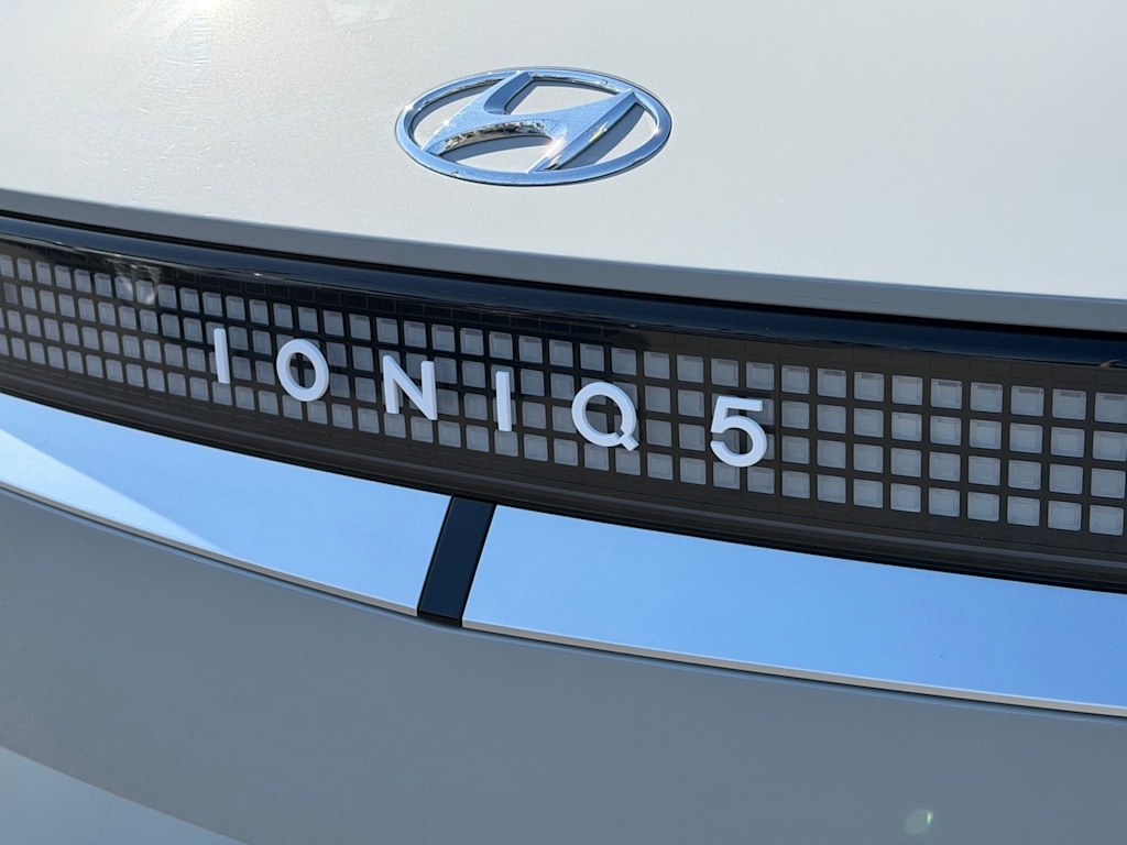 Thumbnail: 2024 Hyundai Ioniq 5 - 29