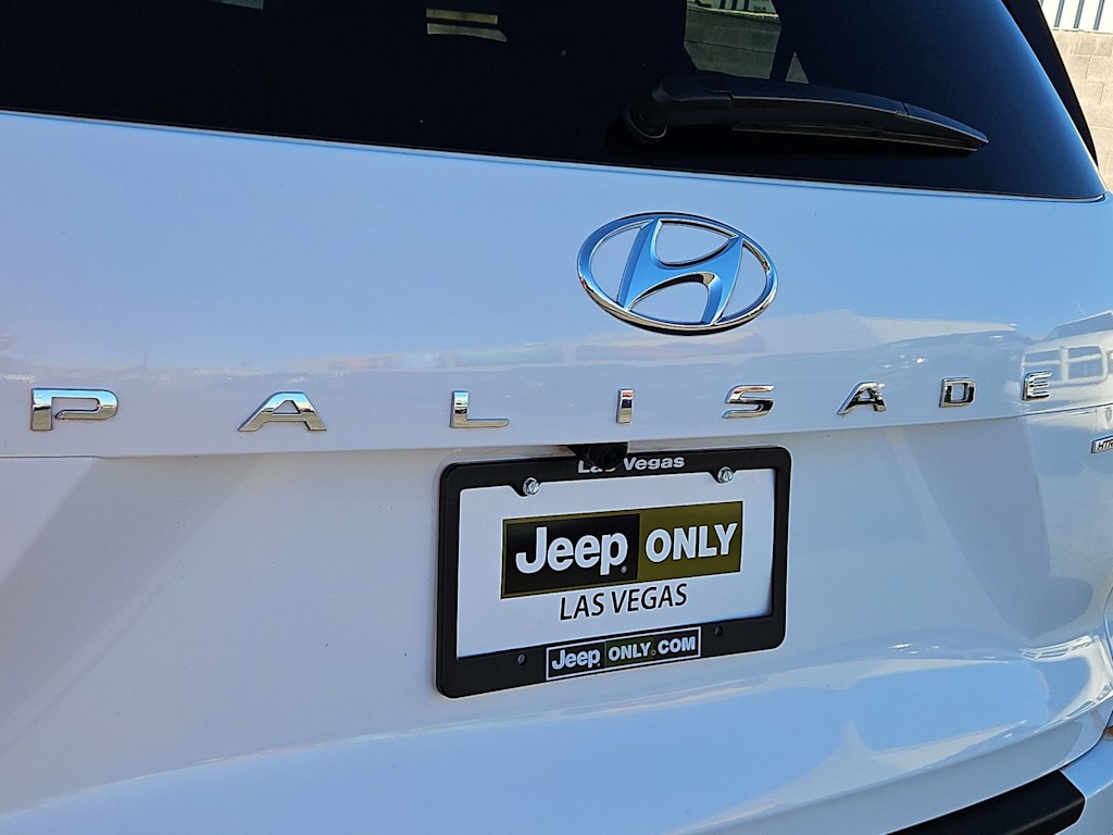 Thumbnail: 2023 Hyundai Palisade - 25